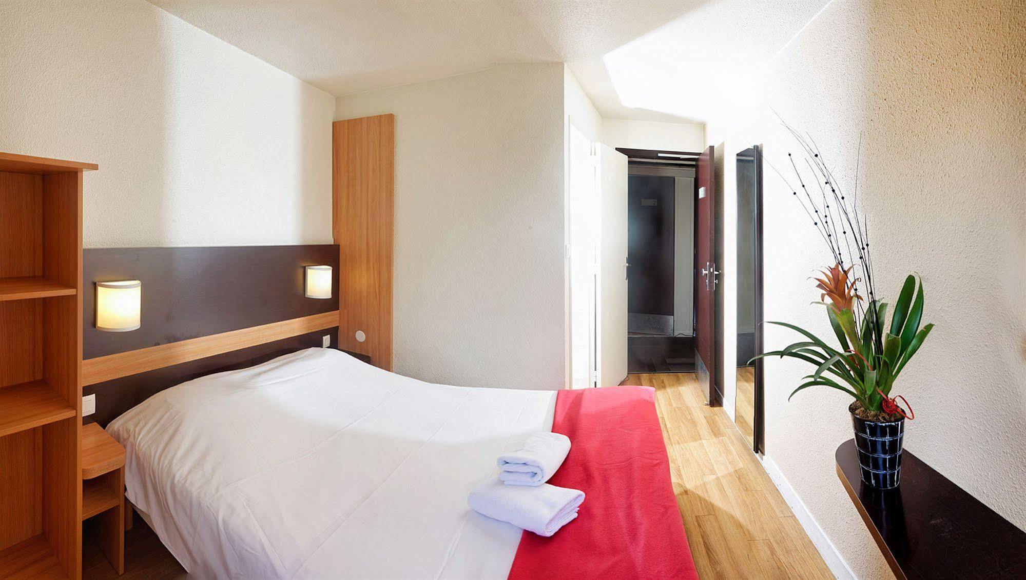 Hotel Inn Design Resto Novo Chartres Bagian luar foto